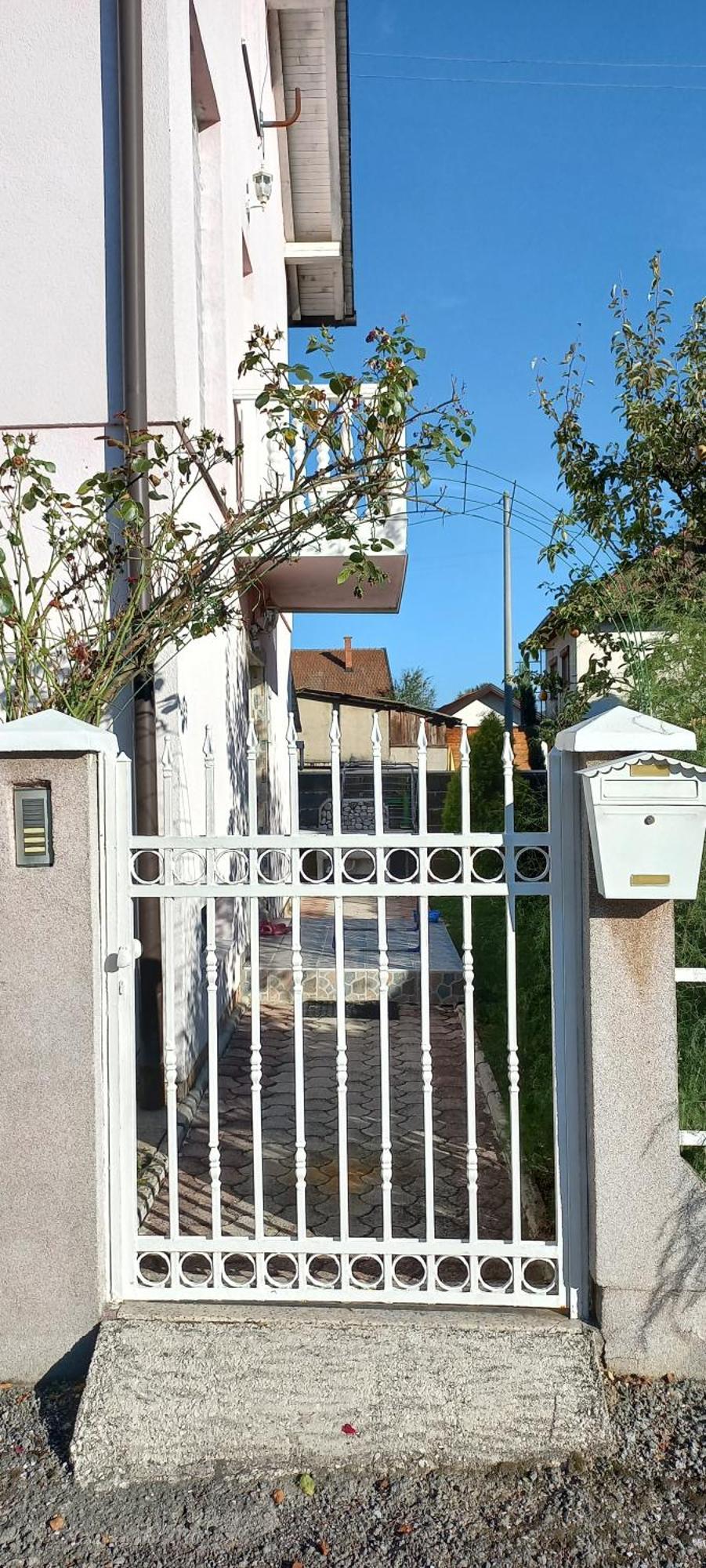 Holiday Home Peaceful Retreat Visoko Extérieur photo