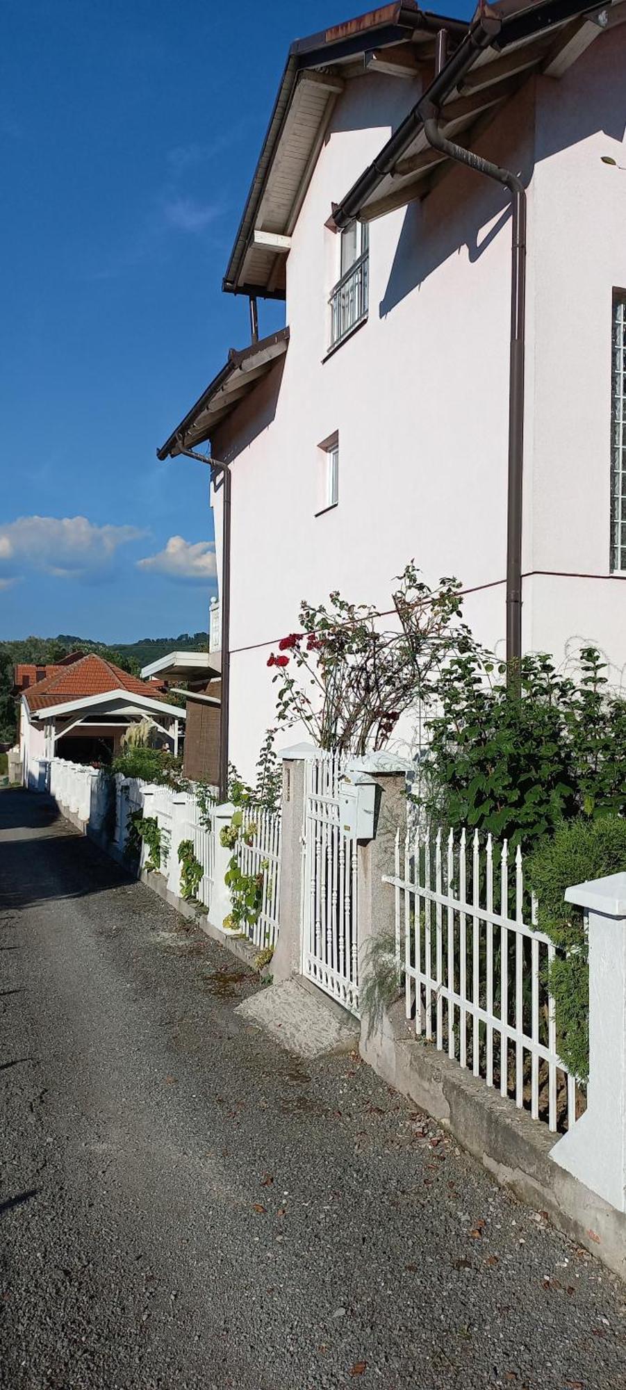 Holiday Home Peaceful Retreat Visoko Extérieur photo