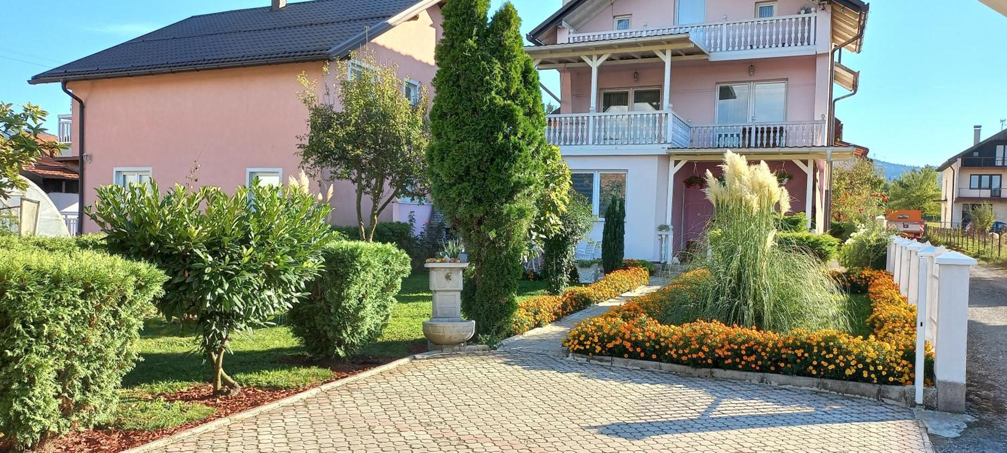 Holiday Home Peaceful Retreat Visoko Extérieur photo