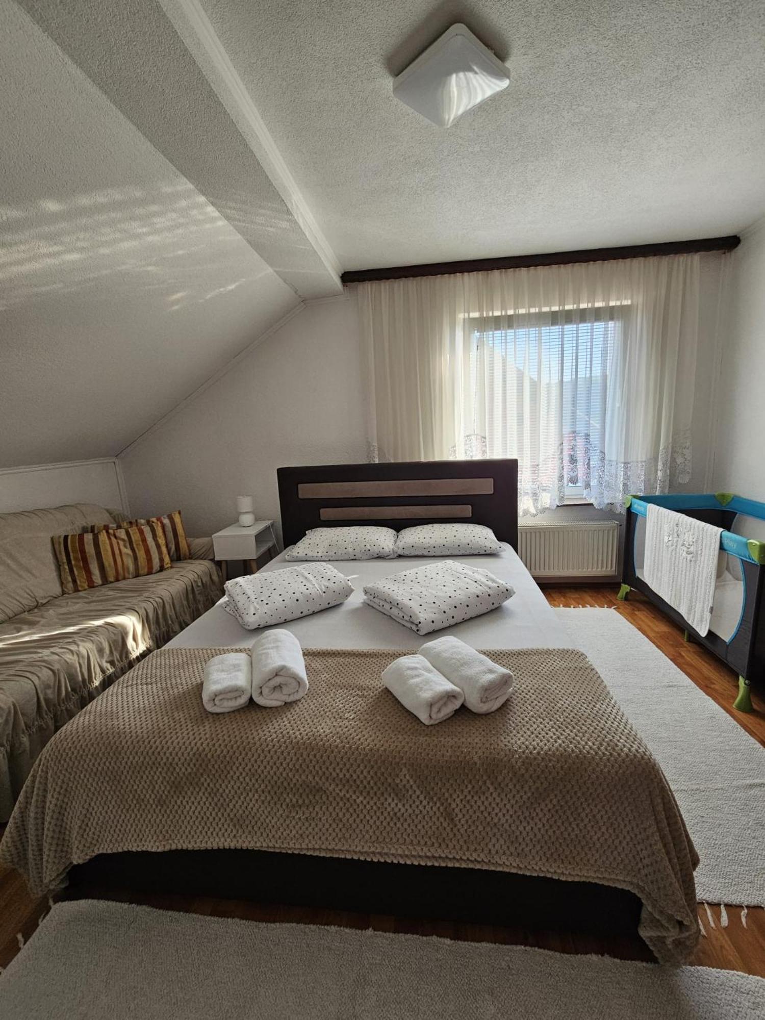 Holiday Home Peaceful Retreat Visoko Extérieur photo